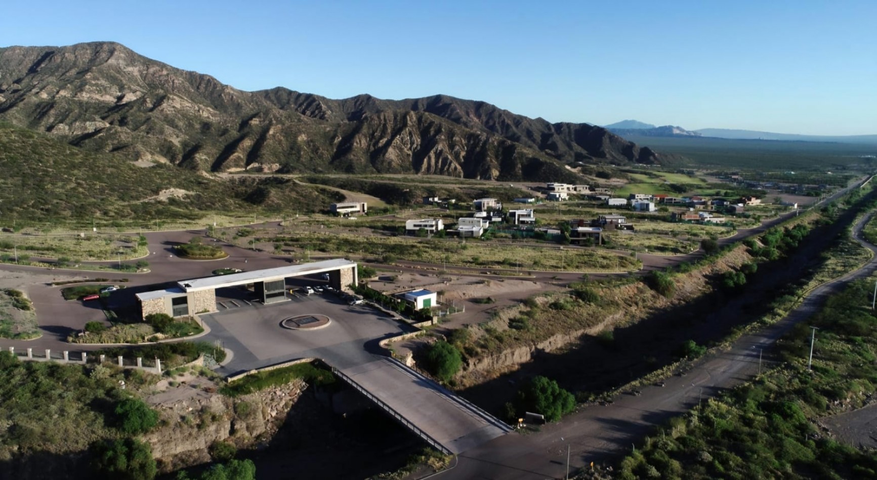 Lote en venta central en Mendoza Norte Country Club sector El Valle Sur