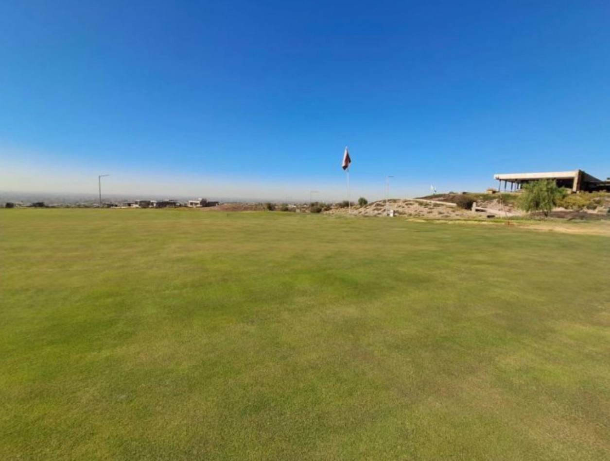Lote en venta central en Mendoza Norte Country Club sector El Valle Sur