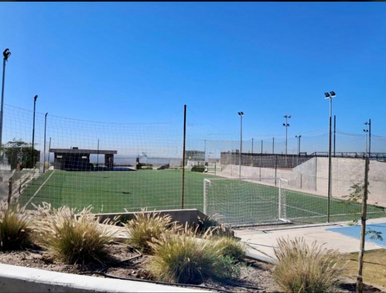 Lote en venta central en Mendoza Norte Country Club sector El Valle Sur