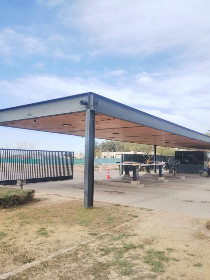 CASA EN VENTA EN ACACIAS DE TERRADA- LUJAN DE CUYO