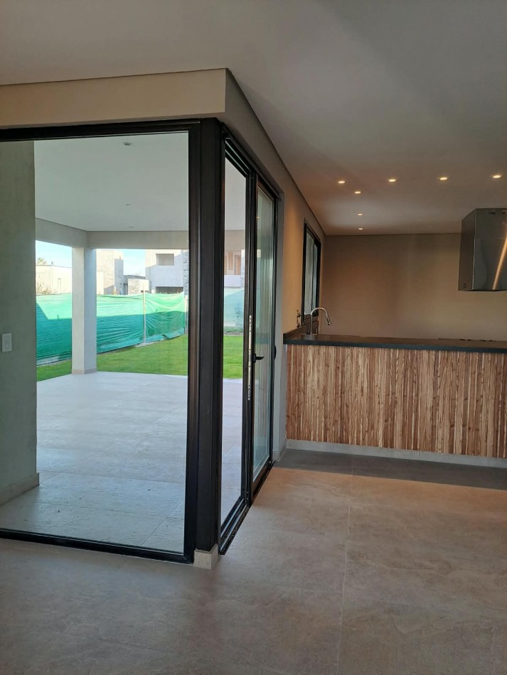 Casa a Estrenar en Venta 3 Dormitorio en Carrodilla Lujan de Cuyo