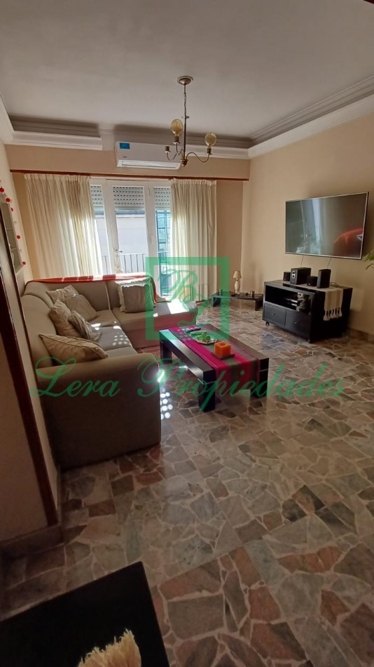 VENTA DEPARTAMENTO 4 AMBIENTES C/ESCRITORIO ZONA CENTRO