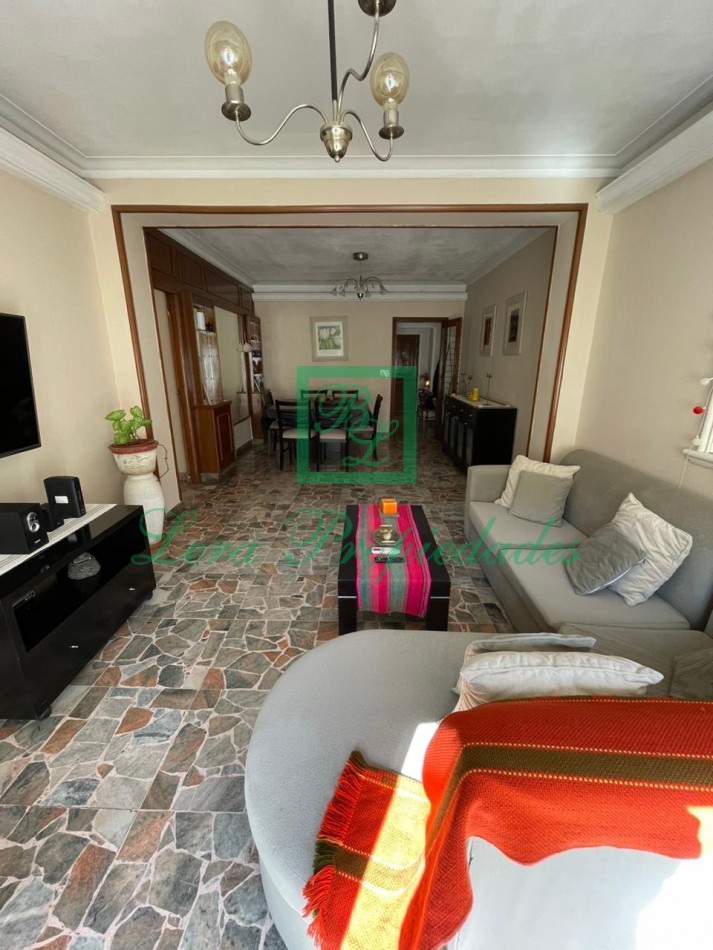 VENTA DEPARTAMENTO 4 AMBIENTES C/ESCRITORIO ZONA CENTRO